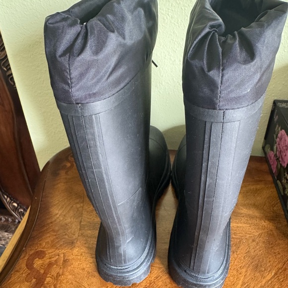Kamik Black Insulated Boots